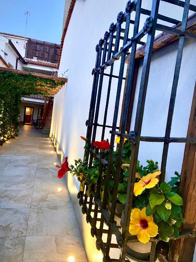 El Patio De Los Jazmines Boutique-House Консуэгра Экстерьер фото